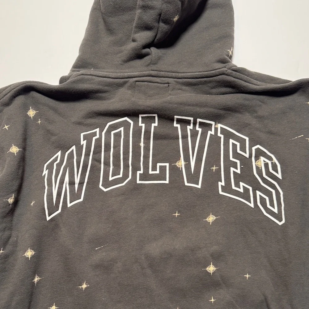 DARC SPORT Wolves Club Faded Black 'Wolves Forever' Graphic Hoodie Sweatshirt M - Picture 14 of 15
